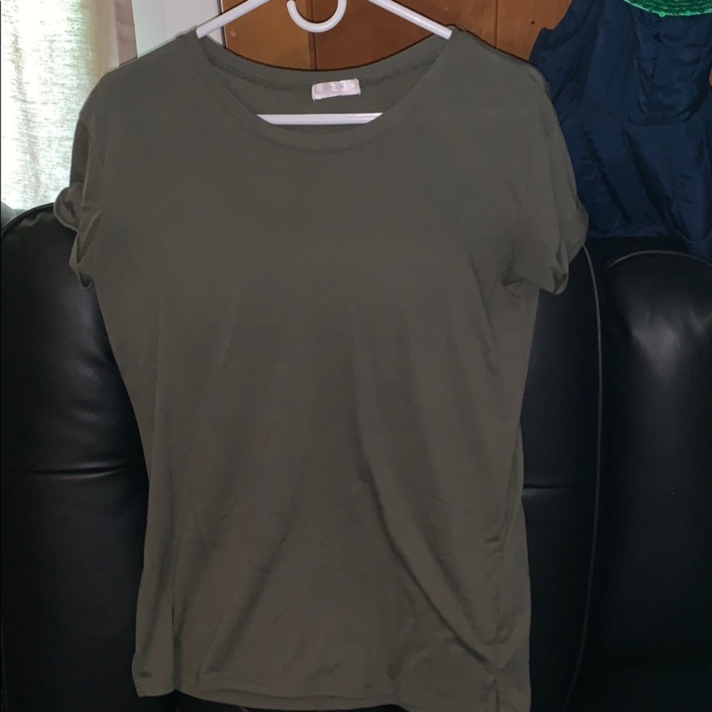 Simple tee